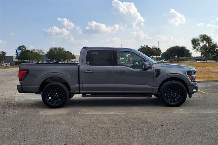 2025 Ford F-150 XLT TX 2025 Ford F-150 XLT TX
