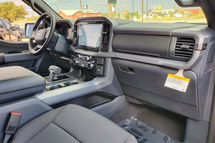 2025 Ford F-150 XLT TX 2025 Ford F-150 XLT TX