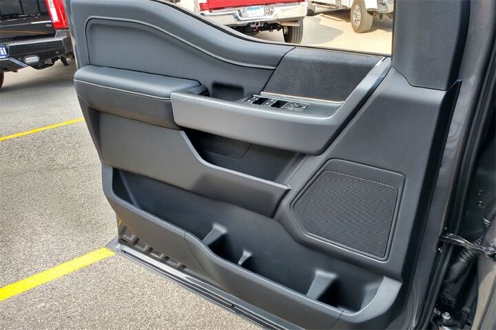 2025 Ford F-150 XLT TX 2025 Ford F-150 XLT TX