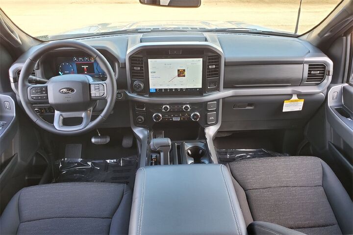 2025 Ford F-150 XLT  TX