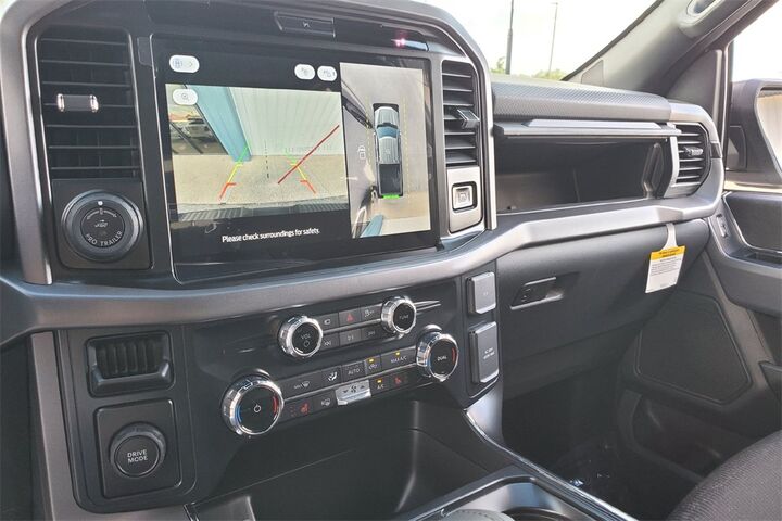 2025 Ford F-150 XLT TX 2025 Ford F-150 XLT TX