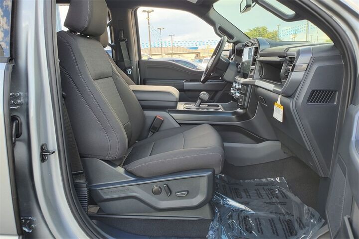 2025 Ford F-150 XLT TX 2025 Ford F-150 XLT TX