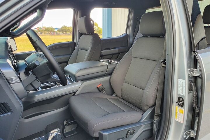 2025 Ford F-150 XLT TX 2025 Ford F-150 XLT TX