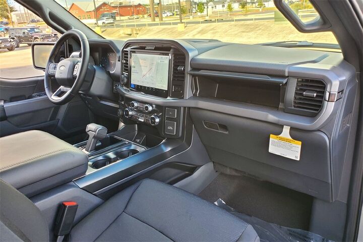 2025 Ford F-150 XLT TX 2025 Ford F-150 XLT TX