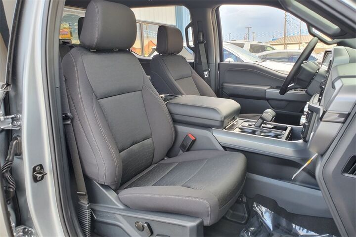 2025 Ford F-150 XLT  TX