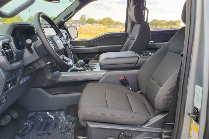 2025 Ford F-150 XLT  TX