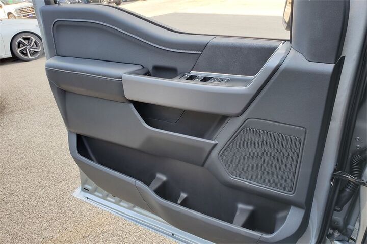 2025 Ford F-150 XLT  TX