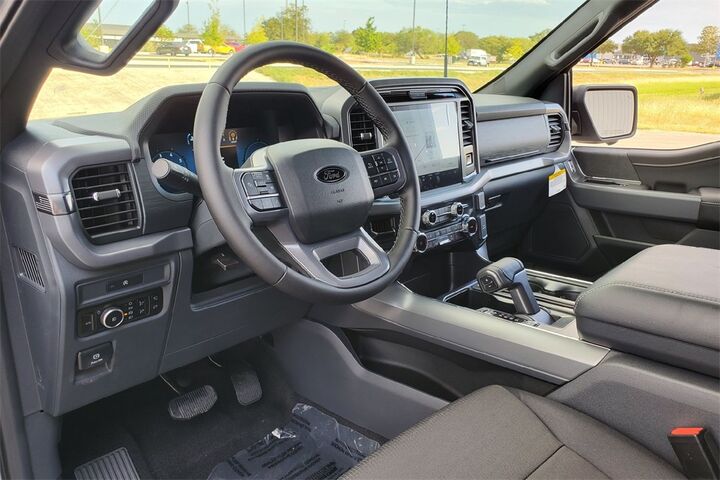 2025 Ford F-150 XLT  TX