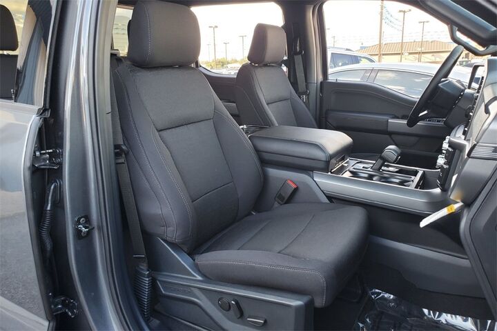 2025 Ford F-150 XLT  TX