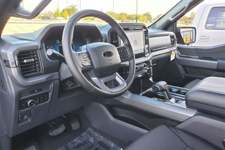 2025 Ford F-150 XLT  TX