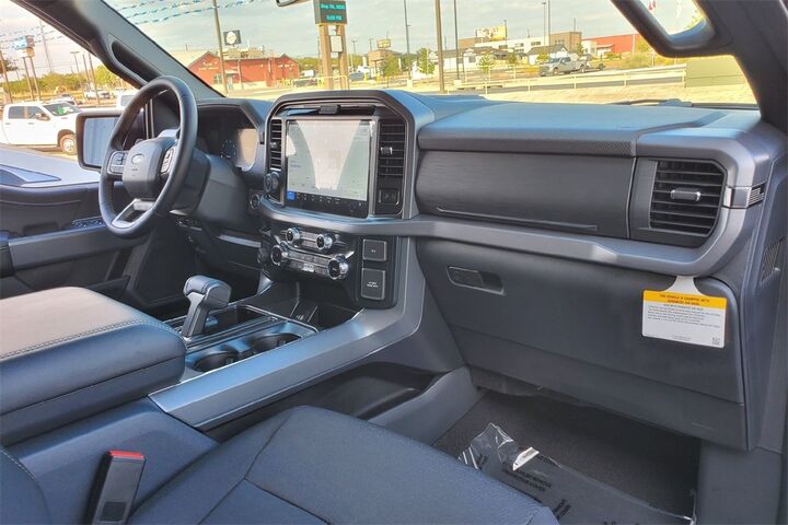 2025 Ford F-150 XLT  TX