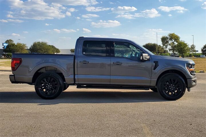 2025 Ford F-150 XLT  TX