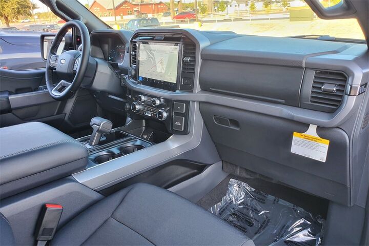 2025 Ford F-150 XLT TX 2025 Ford F-150 XLT TX