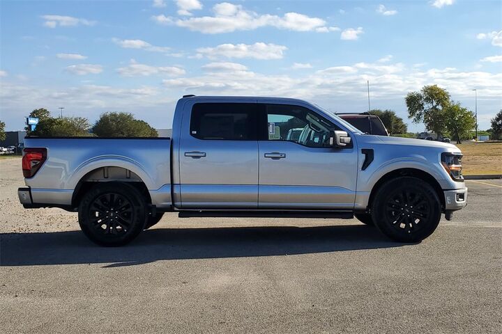2025 Ford F-150 XLT TX 2025 Ford F-150 XLT TX