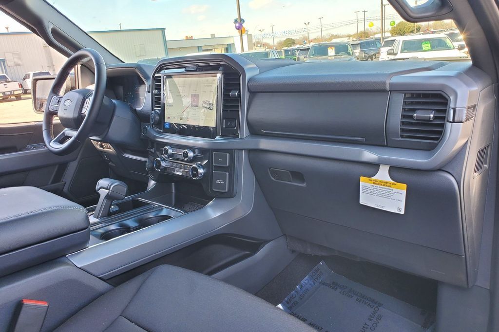 2025 Ford F-150 XLT Hondo TX