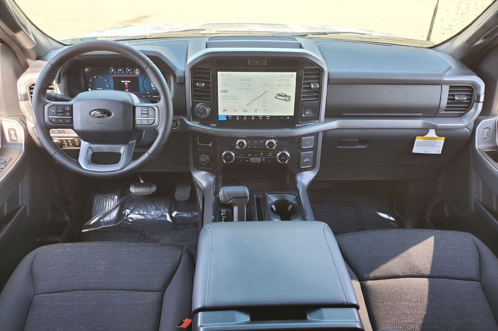 2025 Ford F-150 XLT Hondo TX