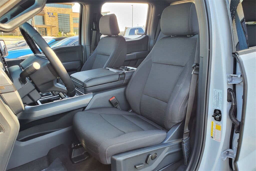 2025 Ford F-150 XLT Hondo TX