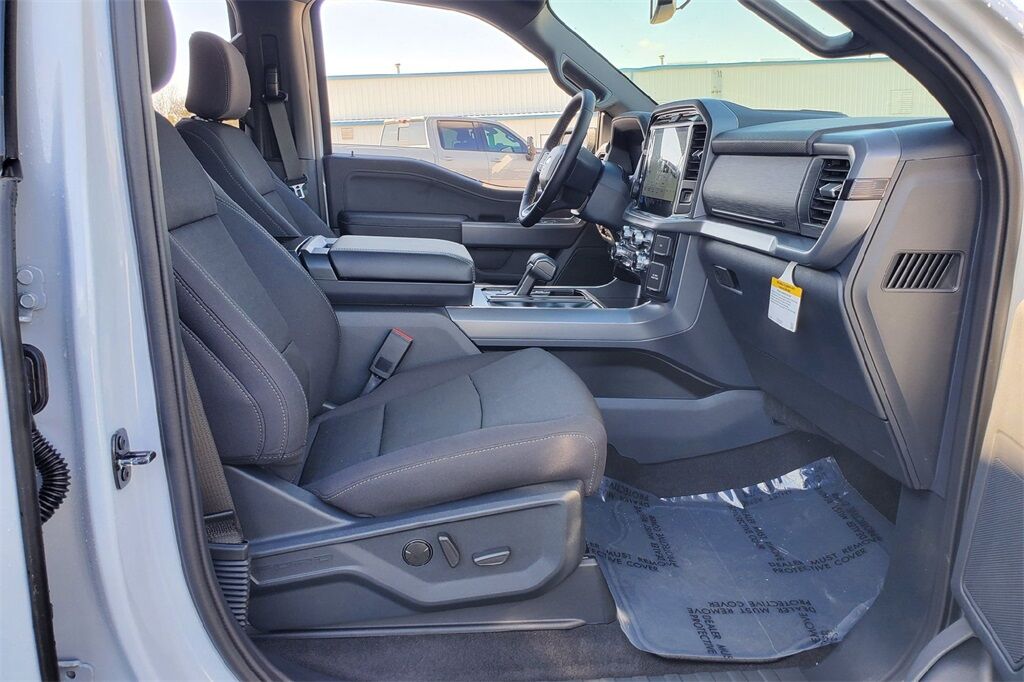 2025 Ford F-150 XLT Hondo TX