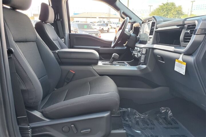 2025 Ford F-150 XLT  TX