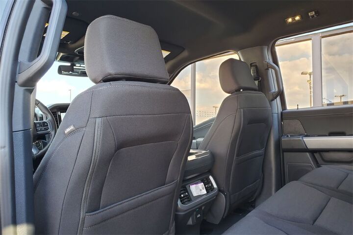 2025 Ford F-150 XLT  TX