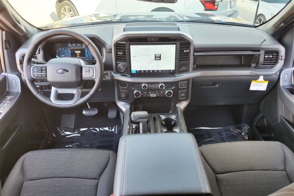 2025 Ford F-150 XLT Hondo TX