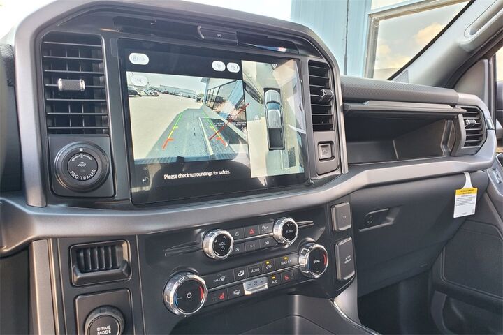 2025 Ford F-150 XLT  TX