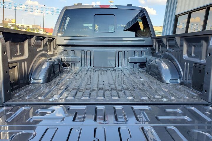 2025 Ford F-150 XLT  TX