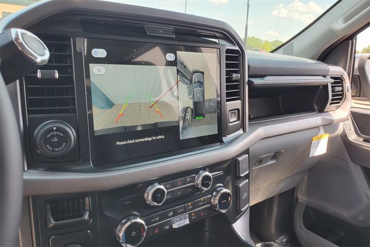 2025 Ford F-150 XLT  TX