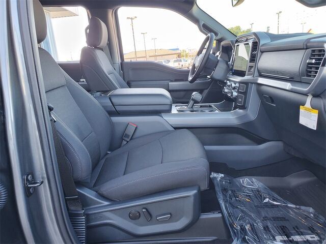 2025 Ford F-150 XLT  TX