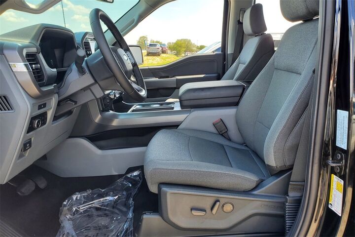 2025 Ford F-150 XLT  TX