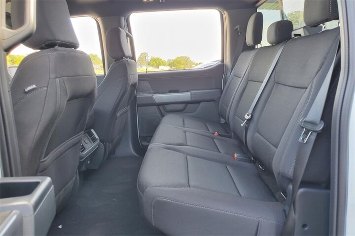 2025 Ford F-150 XLT  TX
