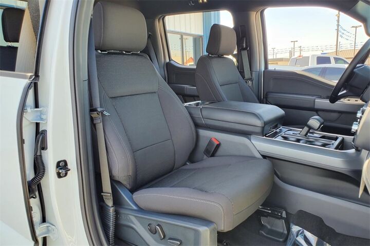 2025 Ford F-150 XLT  TX