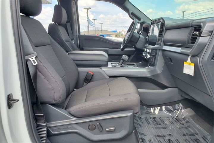 2025 Ford F-150 XLT  TX