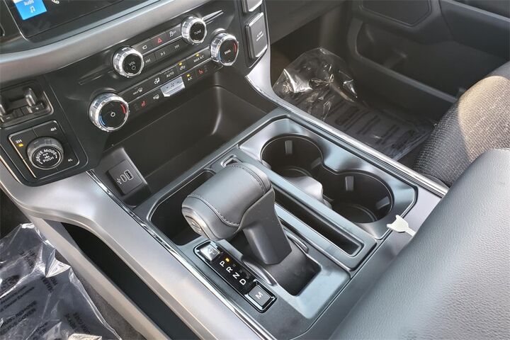 2025 Ford F-150 XLT  TX