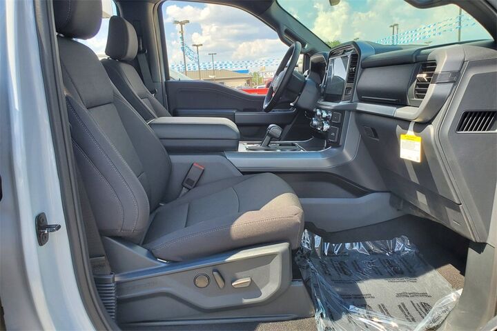 2025 Ford F-150 XLT  TX