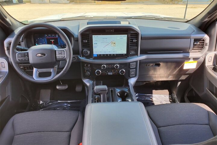 2025 Ford F-150 XLT  TX