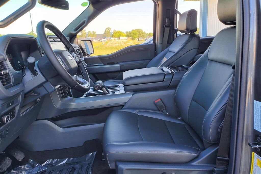 2025 Ford F-150 XLT Hondo TX