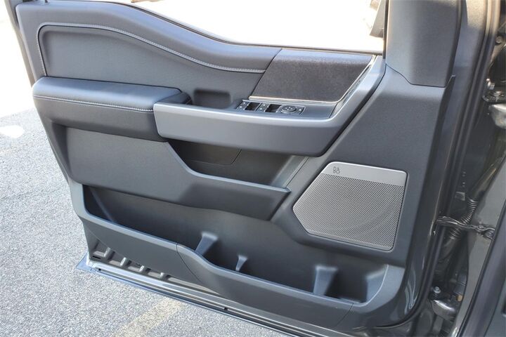 2025 Ford F-150 XLT  TX