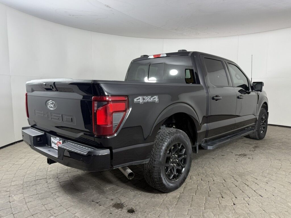 2025 Ford F-150 XLT 4WD w/Black Appearance SuperCrew 5.5' Box Maumee OH