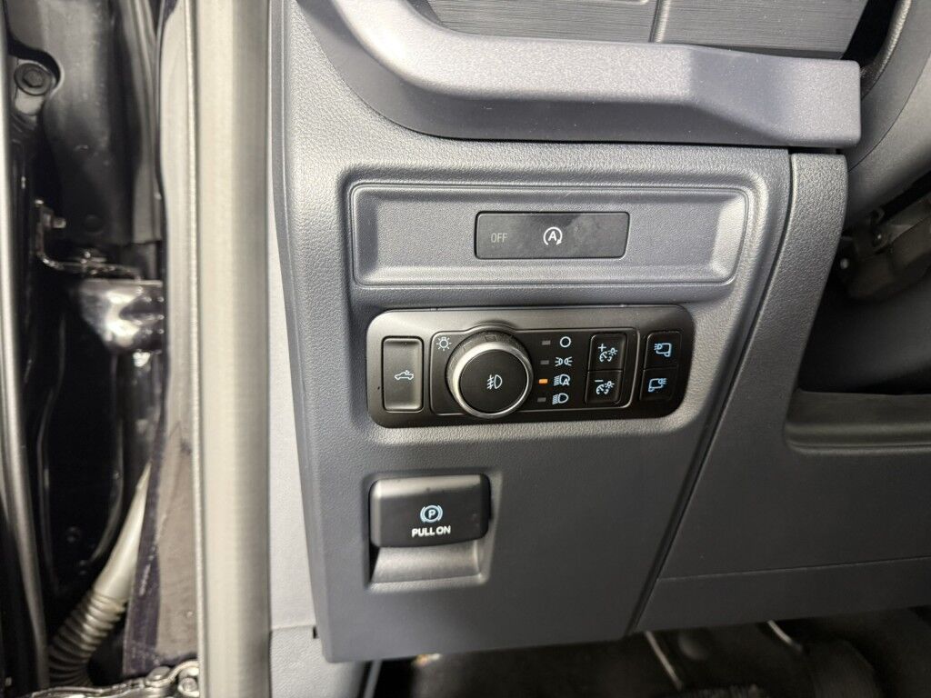 2025 Ford F-150 XLT 4WD w/Black Appearance SuperCrew 5.5' Box Maumee OH