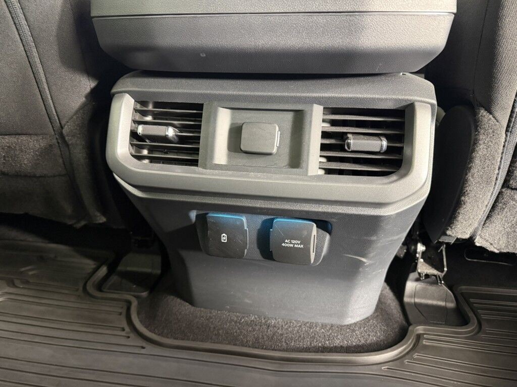 2025 Ford F-150 XLT 4WD w/Black Appearance SuperCrew 5.5' Box Maumee OH