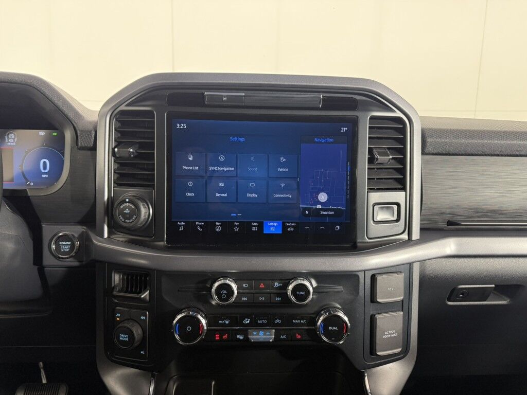 2025 Ford F-150 XLT Black Appearance pkg 4WD SuperCrew 5.5' Box Maumee OH