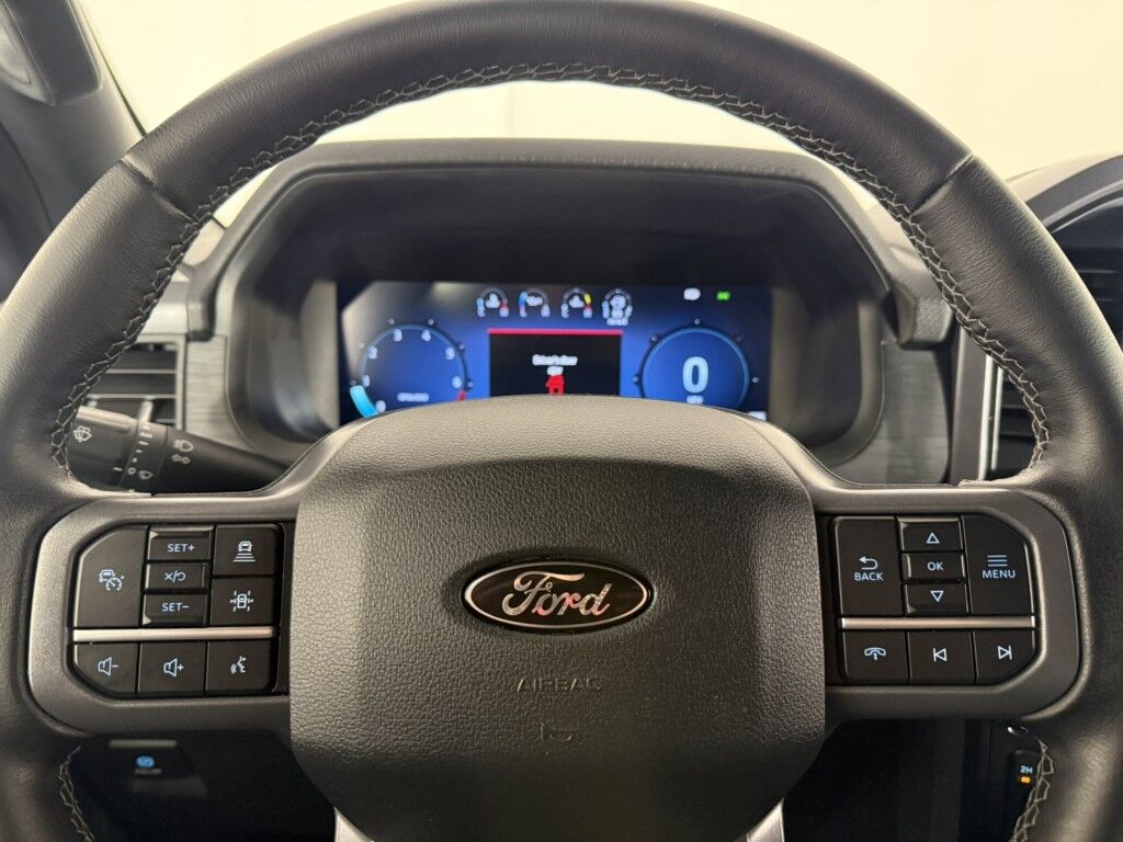 2025 Ford F-150 XLT Black Appearance pkg 4WD SuperCrew 5.5' Box Maumee OH