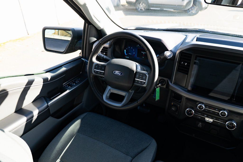 2025 Ford F-150 XLT Milwaukie OR