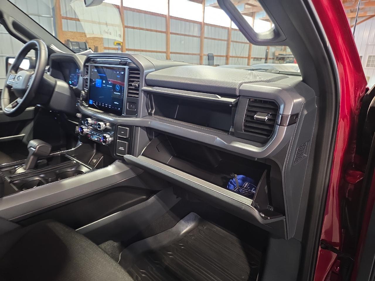 2025 Ford F-150 XLT Sand Lake NY