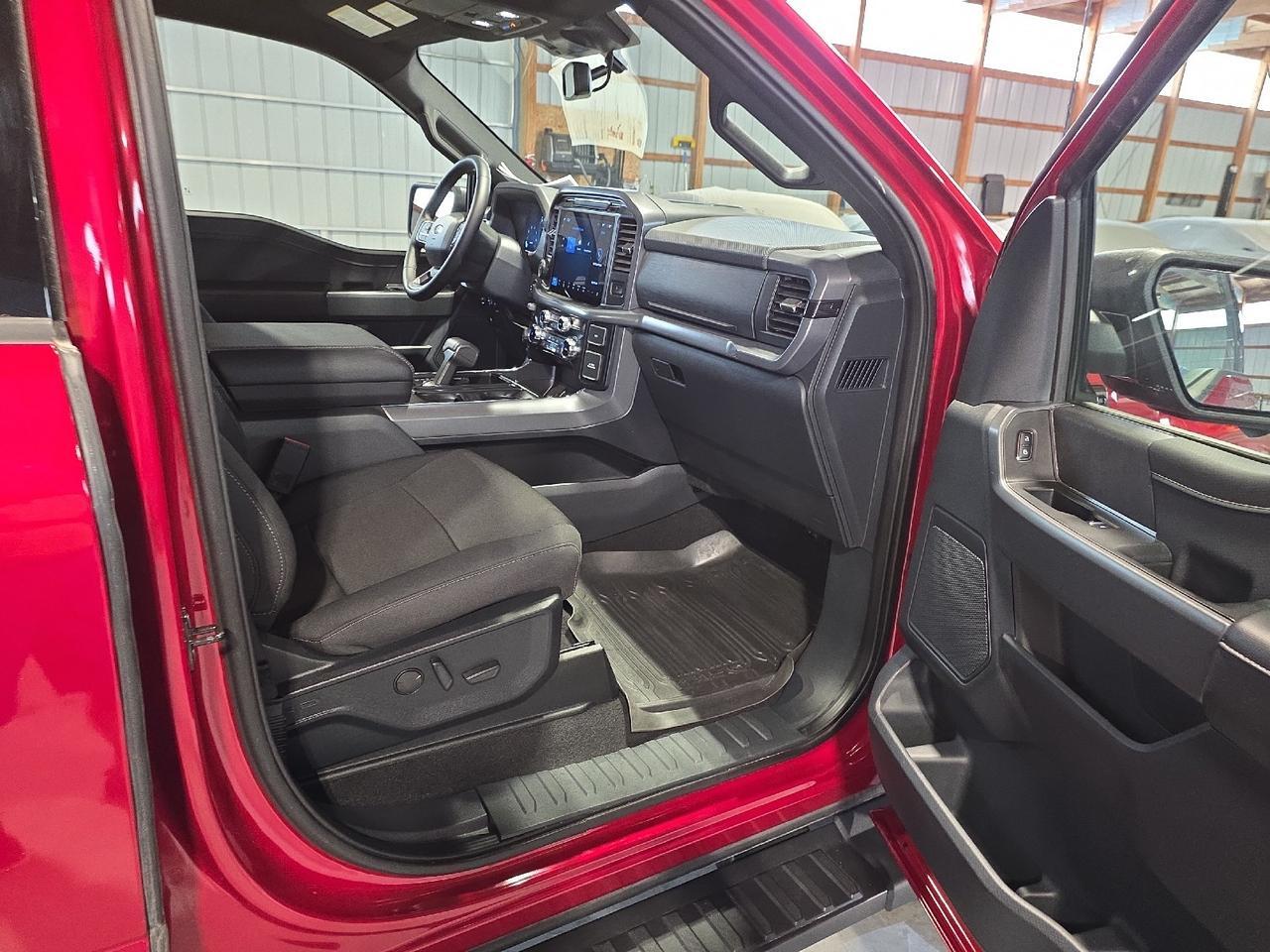 2025 Ford F-150 XLT Sand Lake NY