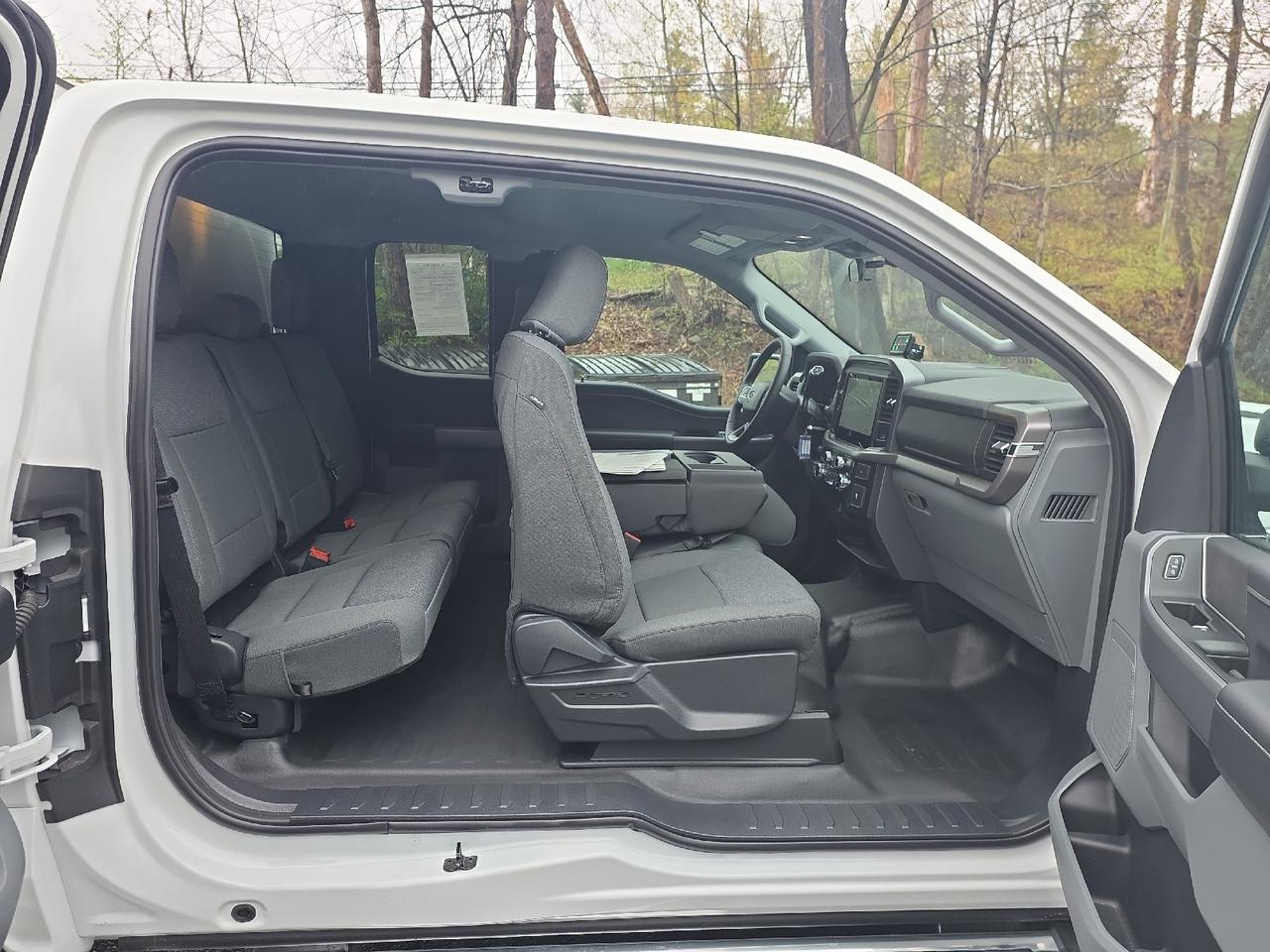 2025 Ford F-150 XLT Sand Lake NY