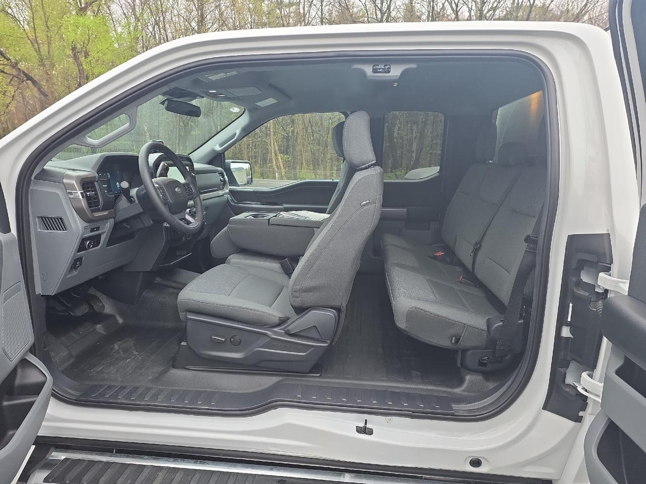 2025 Ford F-150 XLT Sand Lake NY