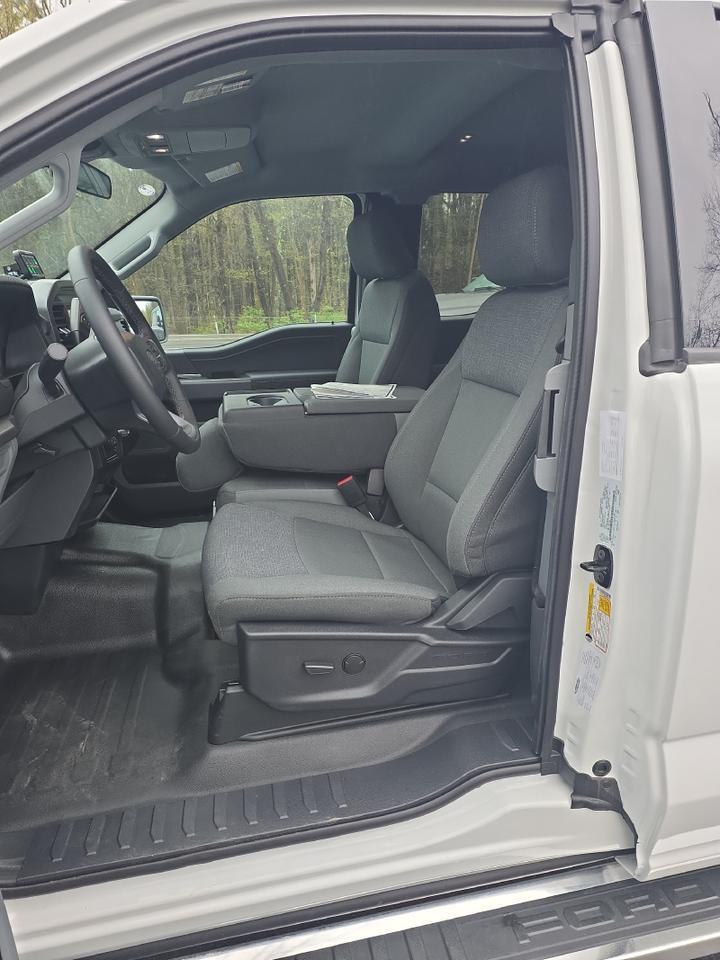 2025 Ford F-150 XLT Sand Lake NY