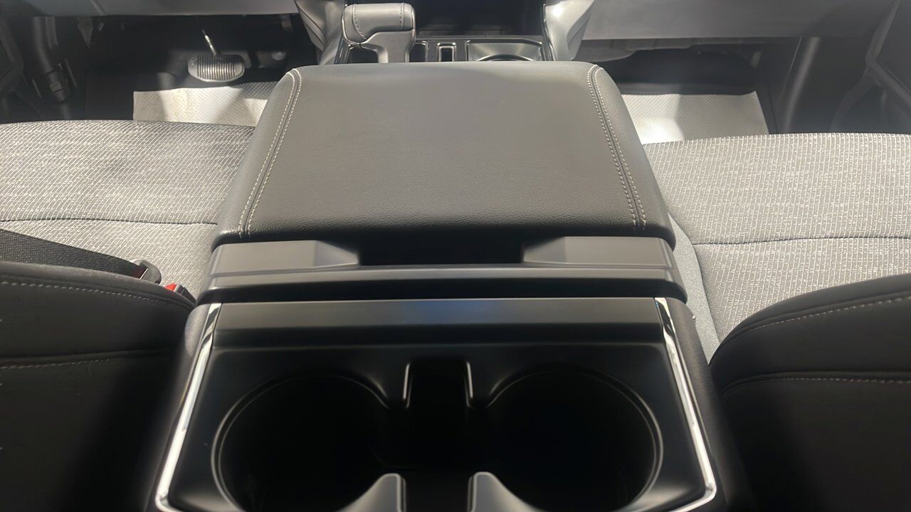 2025 Ford F-150 XLT Sherwood Park AB